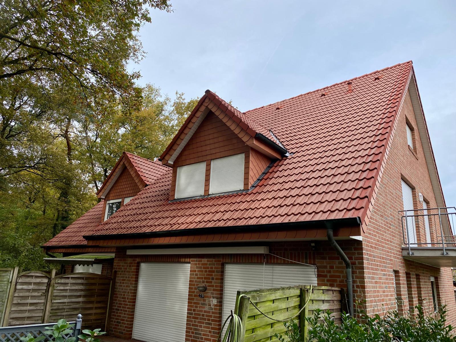 Dachreinigung Lorup Nachher: Das saubere Ergebnis nach unserer Niederdruck-Behandlung.